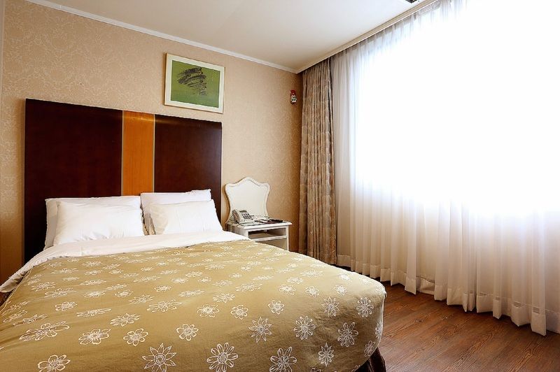 Victoria Hotel Seoul Exterior foto